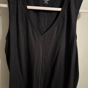 Black v neck tank
